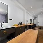 In Near Old Town Apartman