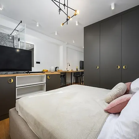 In Near Old Town Apartman