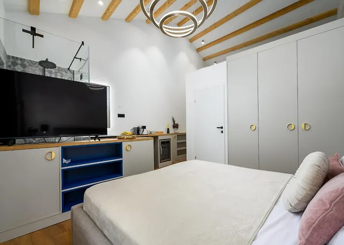 Apartman In Near Old Town *